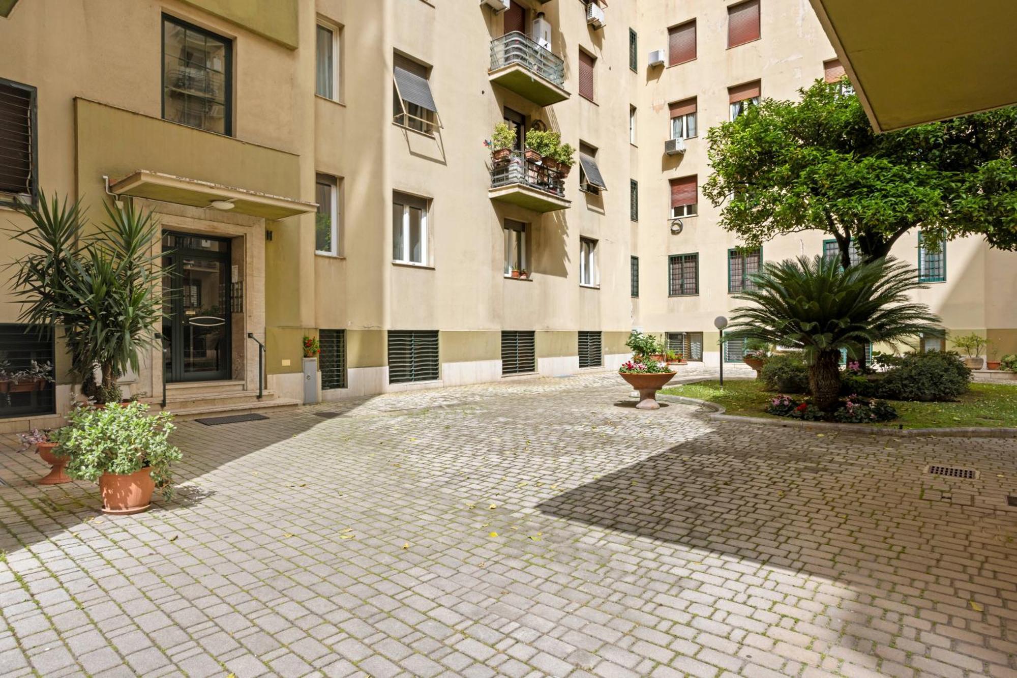Appio Grand Apartment - S. Giovanni Rome Exterior photo